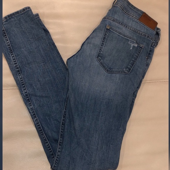 Classic Blue Jeans! - Picture 2 of 3